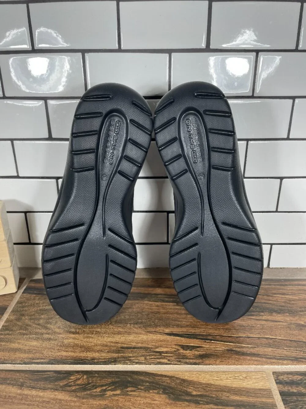 Skechers Slip-ins On The GO Flex Source Shoes Womens Sz 7 Wide Black Hands Free